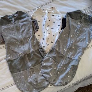 Happiest Baby (2) Snoo Sacks and (1) Sleepea